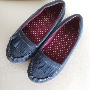 $6 BUNDLED ~ Lands End Genuine SUEDE girls loafers